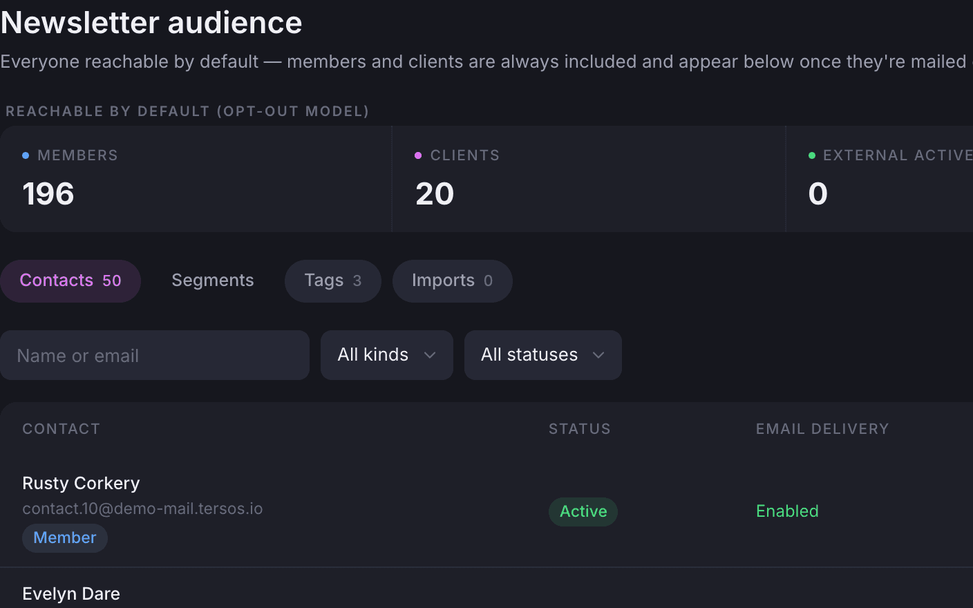 The reachable-by-default counters above the contacts list